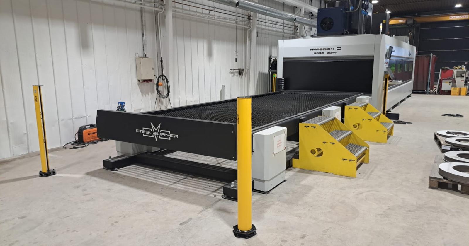 Steelburner 20kW Hyperion Q6020 asennettuna