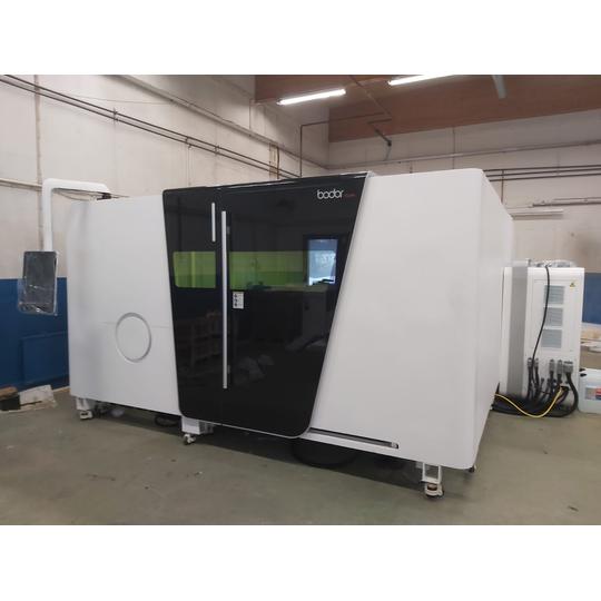 Yhdistelm&auml;laser